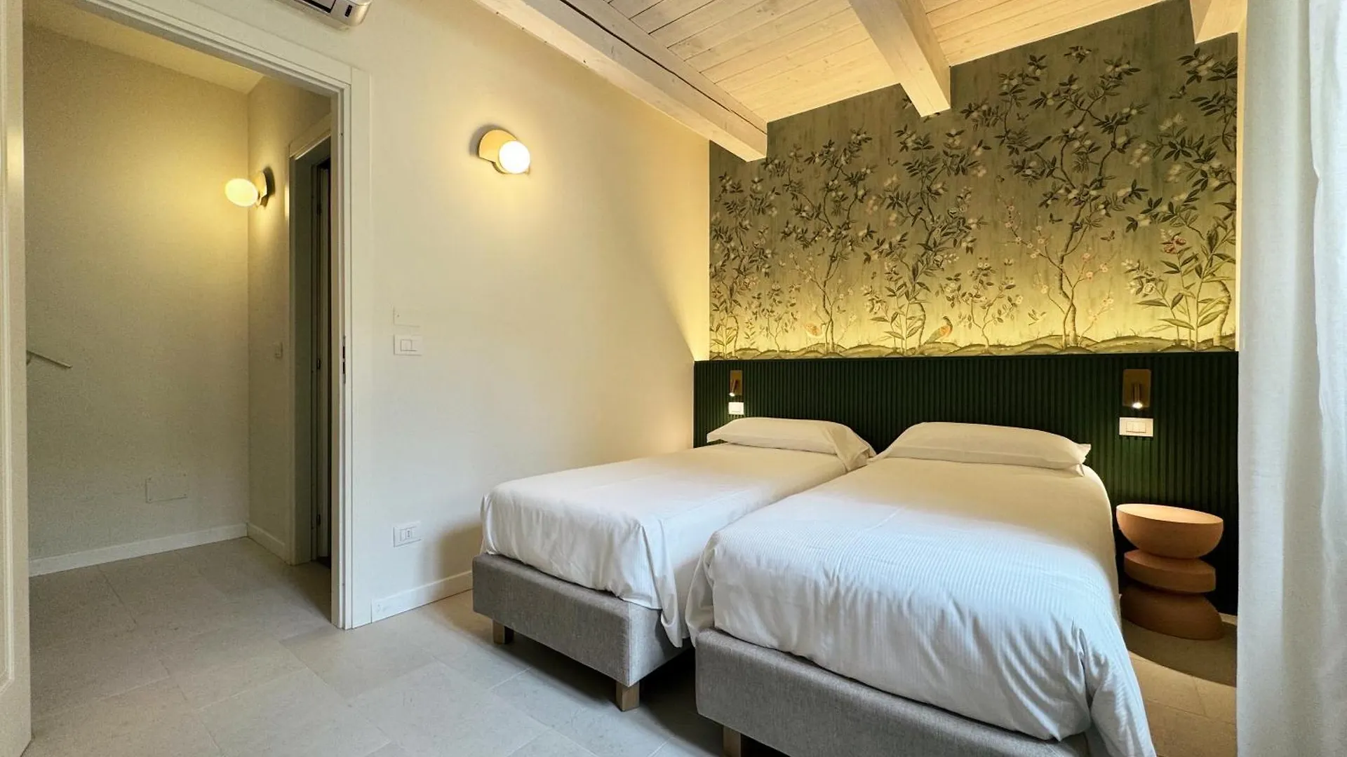 Carducci Residence Bologna 0*,  Italia